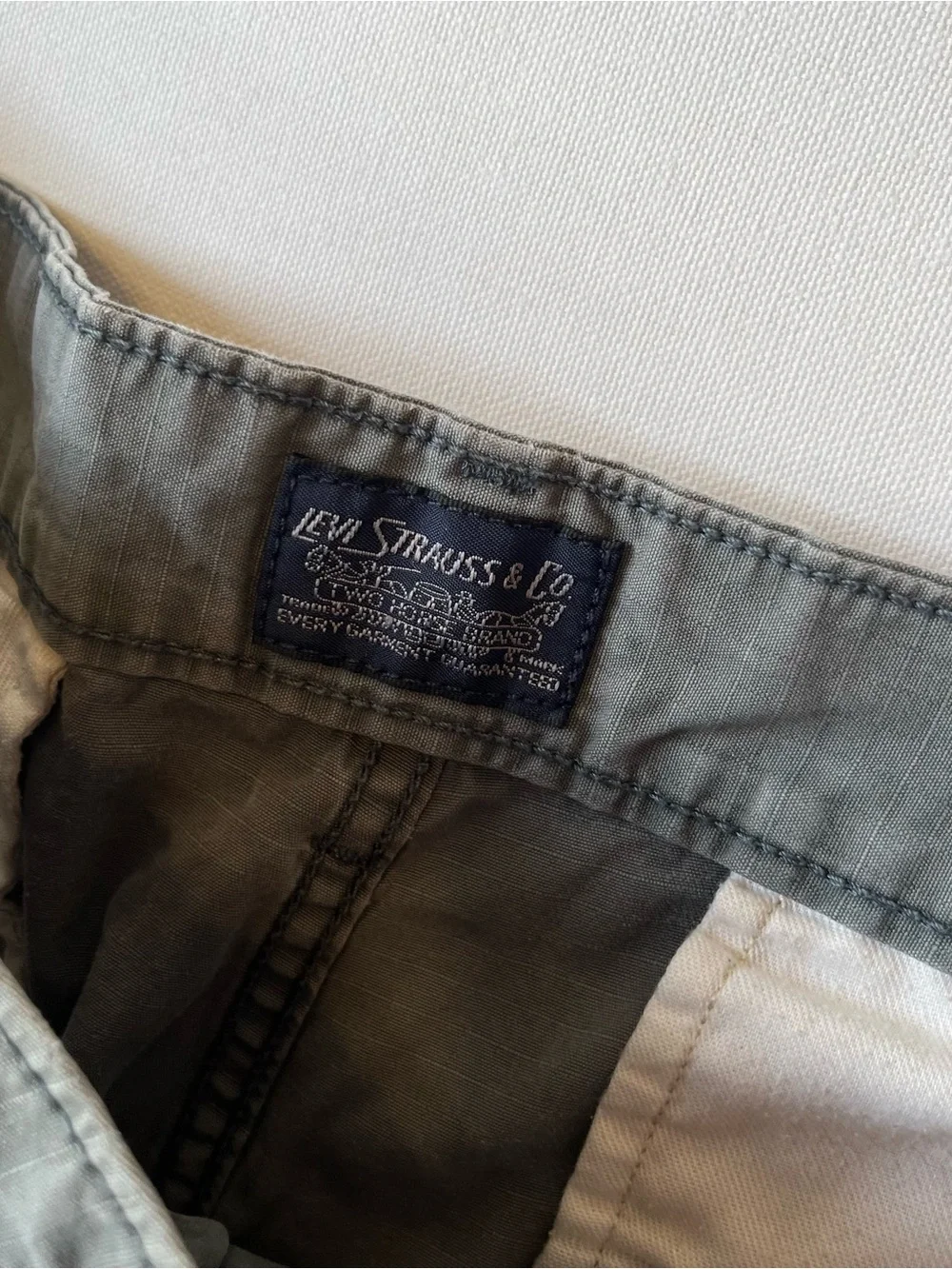 Levis Shorts Mens 34 Gray Cotton Cargo Utility Casual Distressed Skater Street